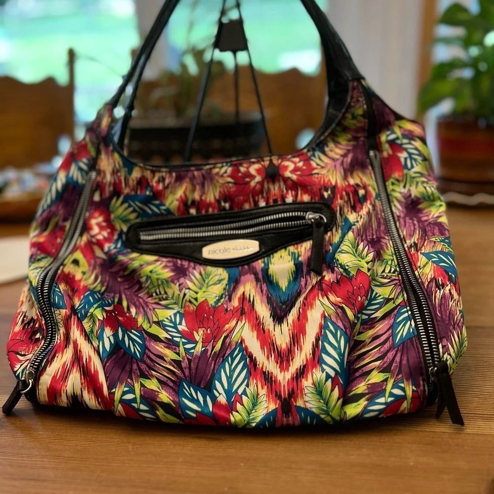 Nicole Miller Vibrant Floral Shoulder Bag - Picture 1 of 10